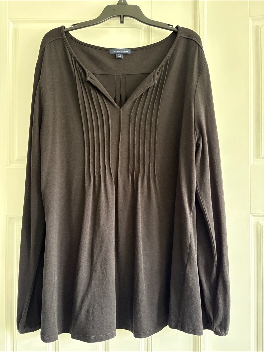 Tommy Hilfiger Black Pintuck V-Neck Long Sleeve Top